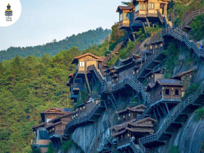 หุบเขาเทวดาวั้งเซียนกู่ และบันไดไม้