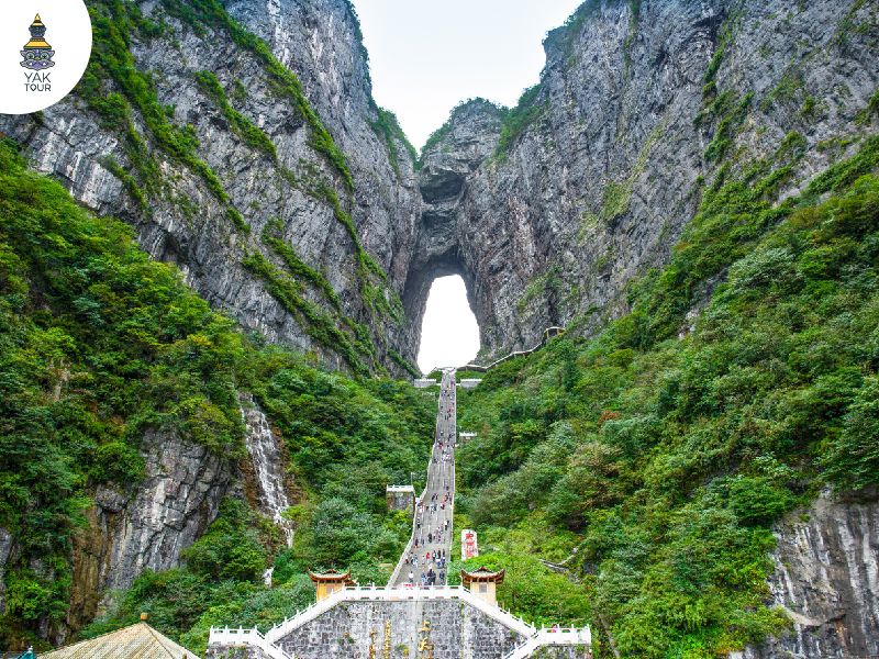 ประตูสวรรค์ เทียนเหมินซาน จางเจียเจี้ย