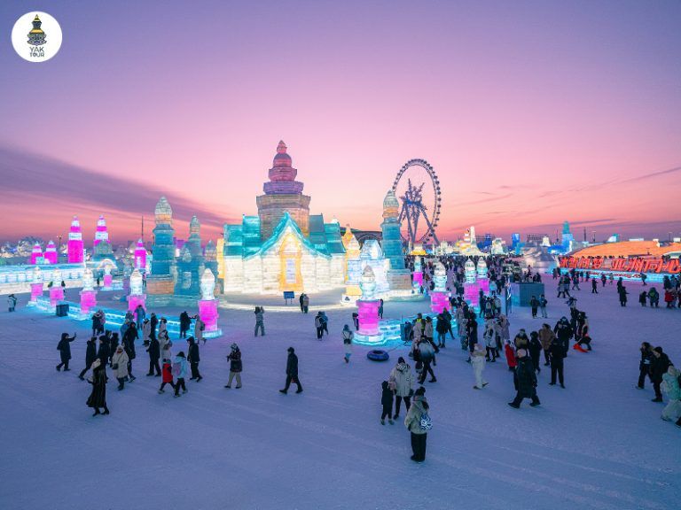 เทศกาลน้ำแข็งและหิมะ ฮาร์บิน ประติมากรรมน้ำแข็งยามค่ำคืน