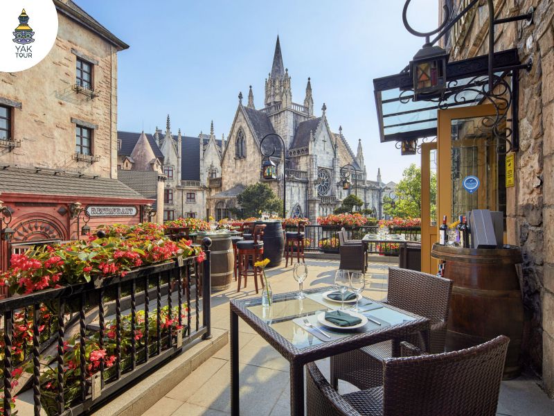 Mercure Danang French Village Ba Na Hills โรงแรมสไตล์ยุโรปบนยอดเขา