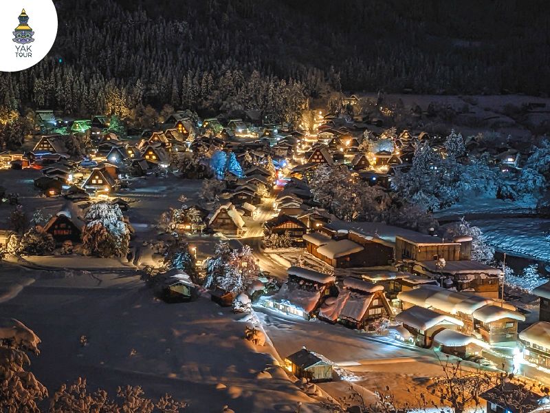 บรรยากาศชิราคาวาโกะยามค่ำคืน