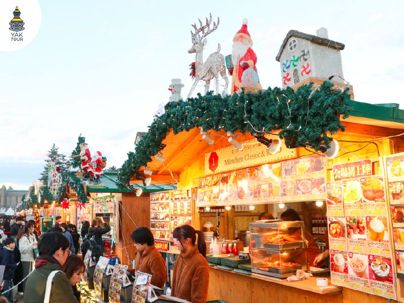 ตลาดคริสต์มาสสวนเมจิจิงกูไกเอ็น (Meiji Jingu Gaien) บรรยากาศสไตล์เยอรมันในโตเกียว ญี่ปุ่น