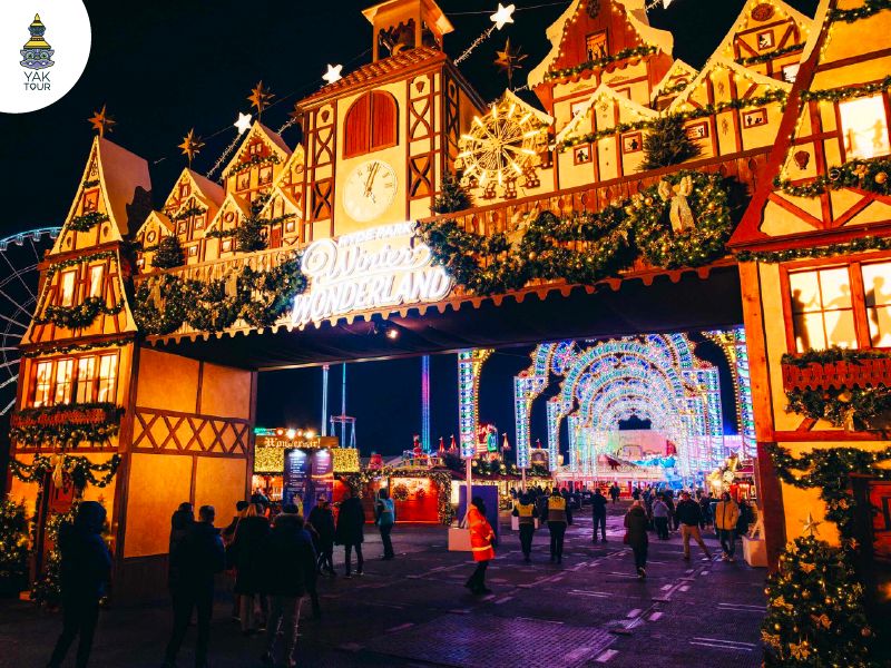 งาน Winter Wonderland ใน Hyde Park ลอนดอน และแสงไฟประดับสุดอลังการบนถนน Oxford Street