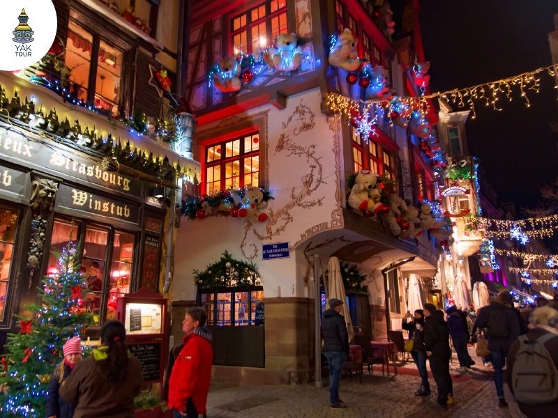 บรรยากาศเทศกาลคริสต์มาสในเมืองสทราซบูร์ (Strasbourg) เมืองหลวงแห่งคริสต์มาสของฝรั่งเศส