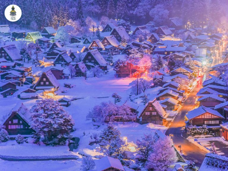 ภาพมุมกว้างของชิราคาวาโกะในหน้าหนาว