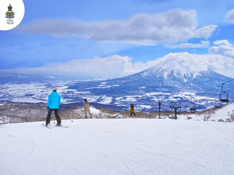 ภาพมุมกว้างของฮาโกดาเตะ สกีรีสอร์ท