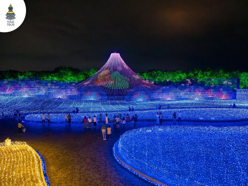 งานไฟประดับนาบะนะโนะซาโตะ แสงไฟฤดูหนาวสุดอลังการ