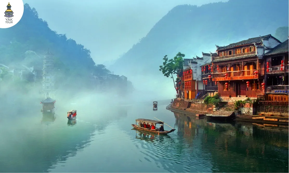 กิจกรรมล่องเรือในแม่น้ำถัวเจียง มณฑลหูหนา