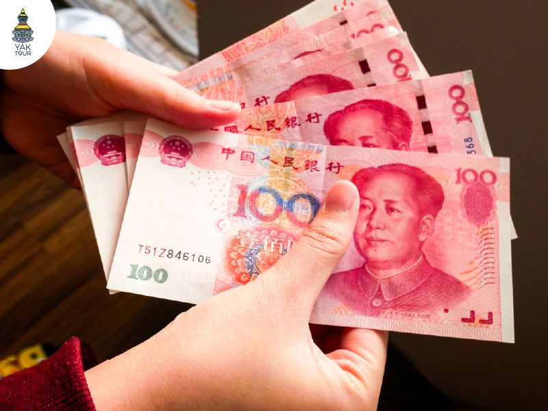 ธนบัตรเงินหยวนจีนสกุลเงิน CNY แบงก์ 100 หยวน สำหรับใช้จ่ายในตลาดท้องถิ่นและกรณีฉุกเฉิน