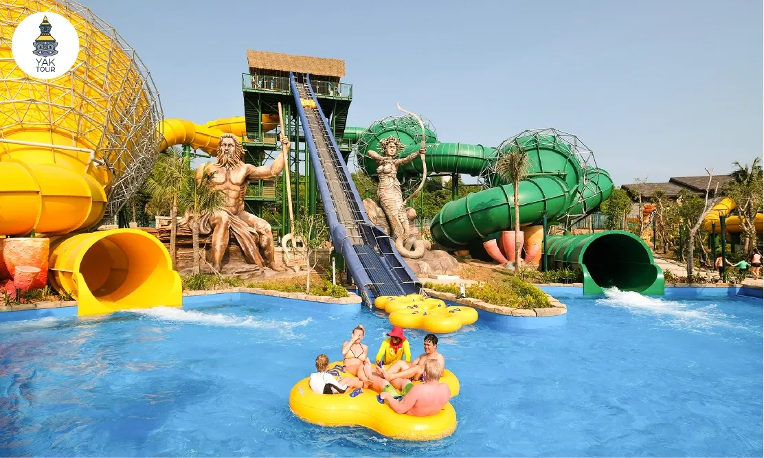 Aquatopia Water Park สวนน้ำสุดมันส์ในเวียดนามใต้กับสไลเดอร์ยักษ์และเครื่องเล่นธีมโจรสลัด