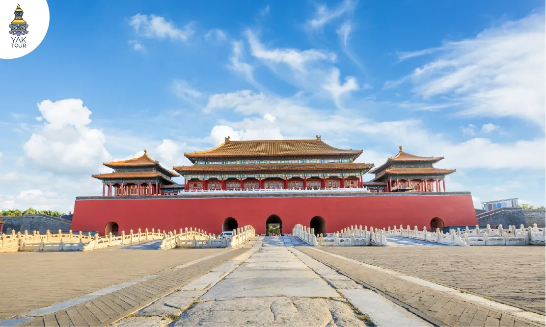 สถาปัตยกรรมพระราชวังต้องห้ามในกรุงปักกิ่งภายใต้ท้องฟ้าสดใส