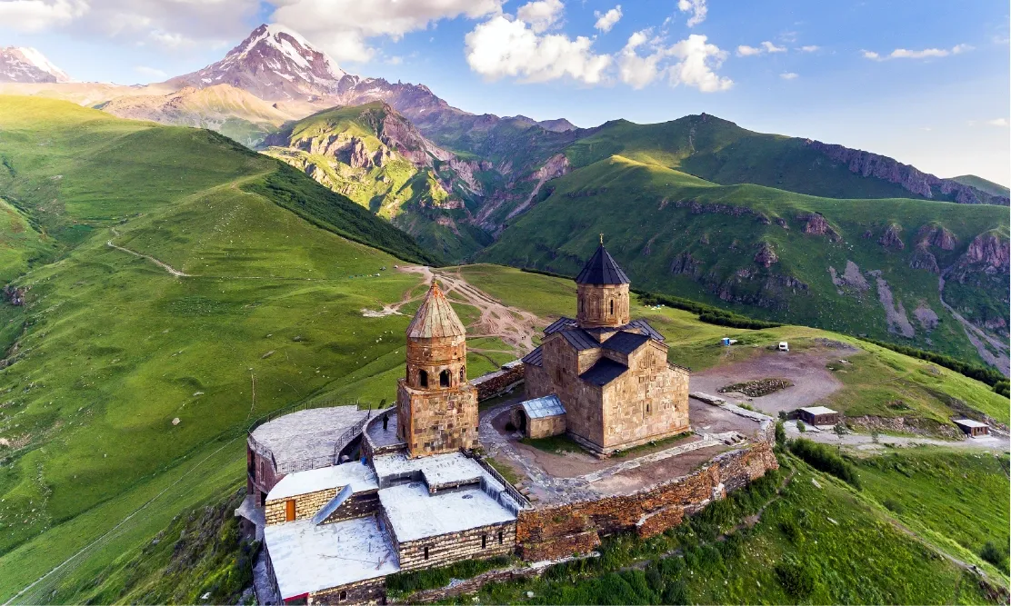 จอร์เจียโบสถ์ Gergeti Trinity Church คาซเบกิ ประเทศจอร์เจีย