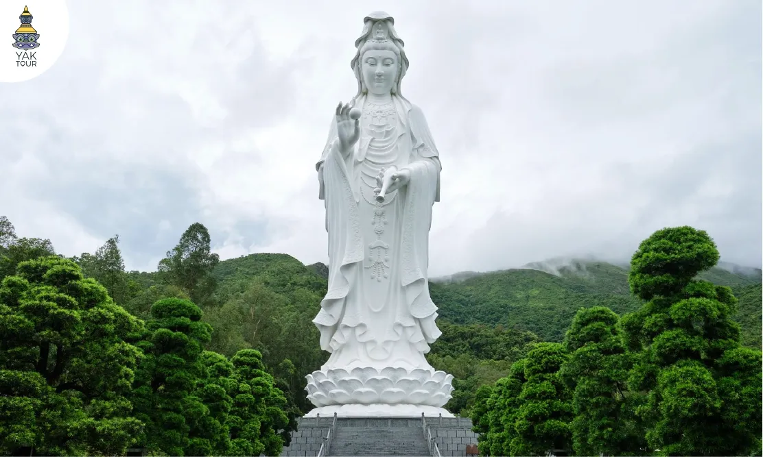 รูปปั้นพระโพธิสัตว์กวนอิมสูง 76 เมตร ไฮไลท์สำคัญของ Tsz Shan Monastery