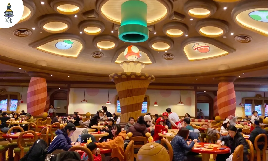 บรรยากาศภายในร้านอาหารธีมเห็ดที่ Universal Studios Japan