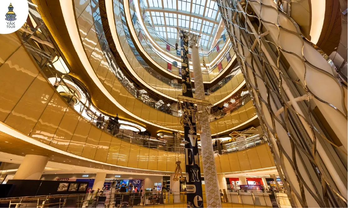 ภายในห้างสรรพสินค้า LOTTE World Mall แหล่งรวมแบรนด์เนมสุดหรูริมแม่น้ำฮัน