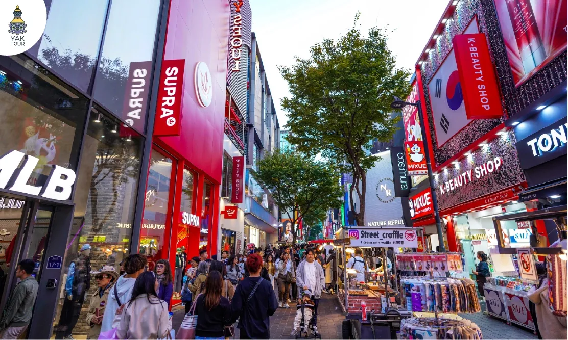 บรรยากาศย่านเมียงดง แหล่ง ช้อปปิ้งเกาหลี ยอดฮิตที่มีทั้งสตรีทฟู้ดและบิวตี้ไอเทม