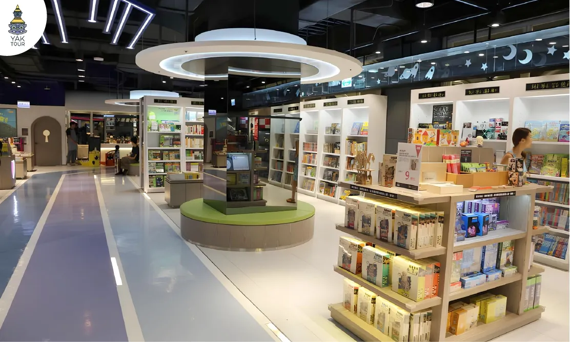 ภายในห้างสรรพสินค้า SYNTREND แหล่งรวมของเล่นและอุปกรณ์ไอทีในไทเป